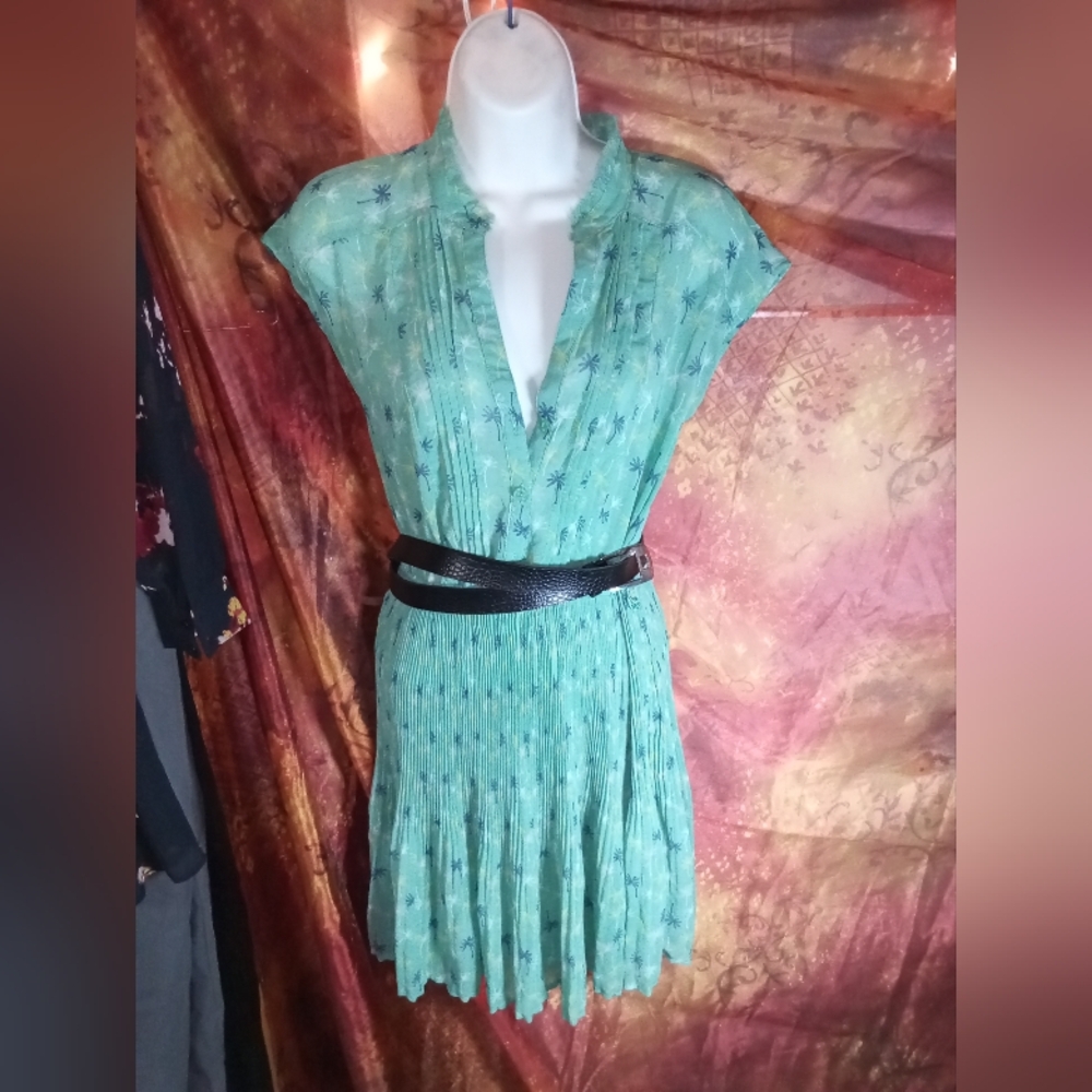 Lauren Conrad - Green Pleated V-Neck Mini Dress (Belt Included?)